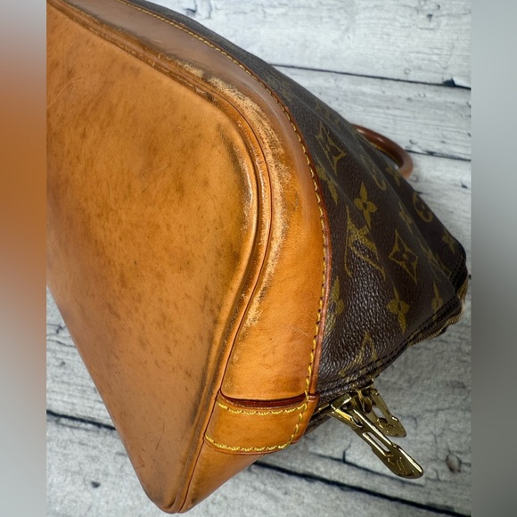 Louis Vuitton Alma Brown Canvas Monogram Leather Handbag - Picture 8 of 16